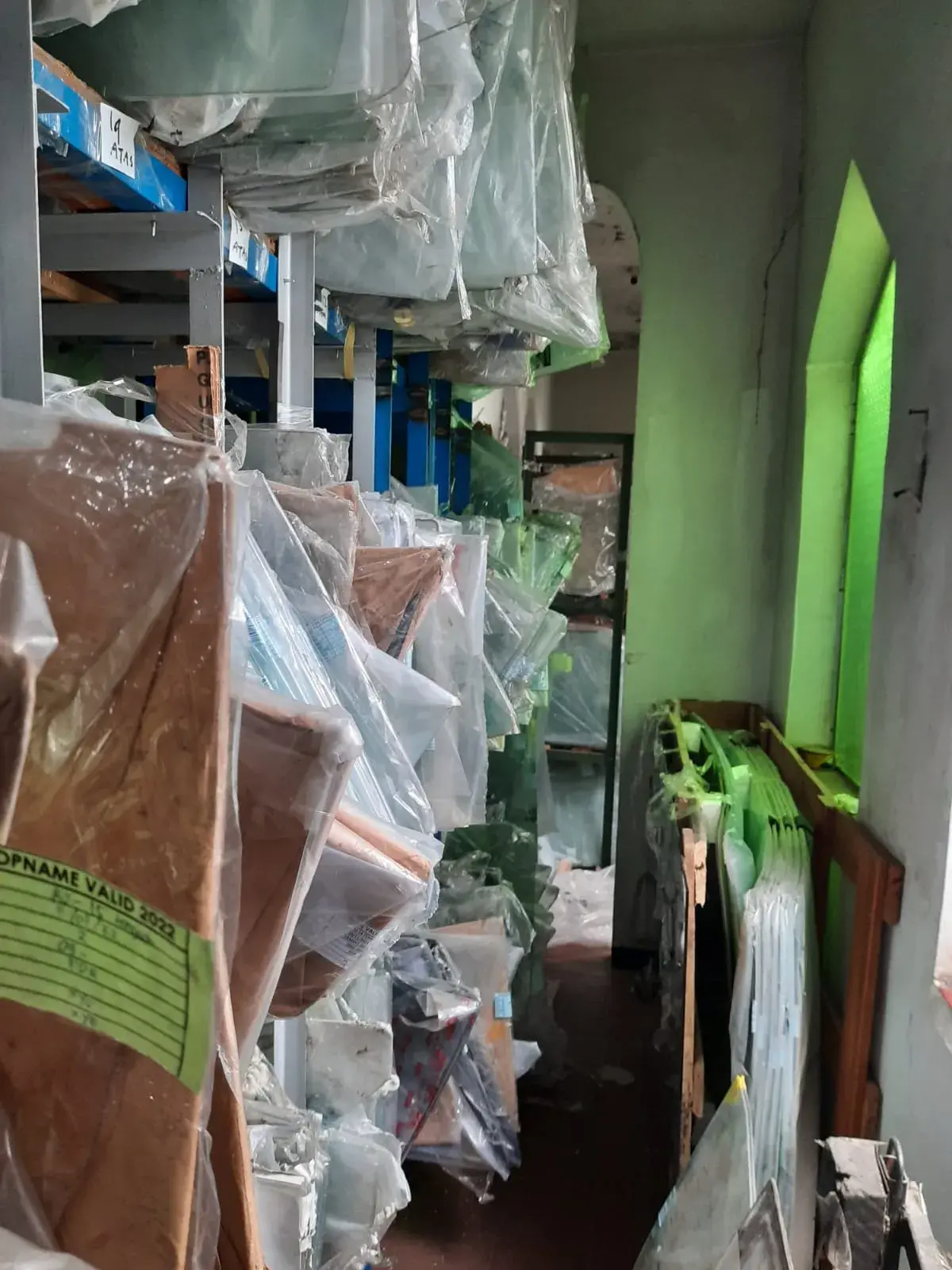 Kaca Belakang BMW M235i