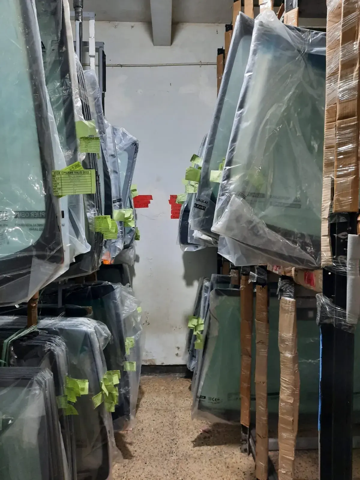 Kaca Depan Lexus RX 350 Luxury