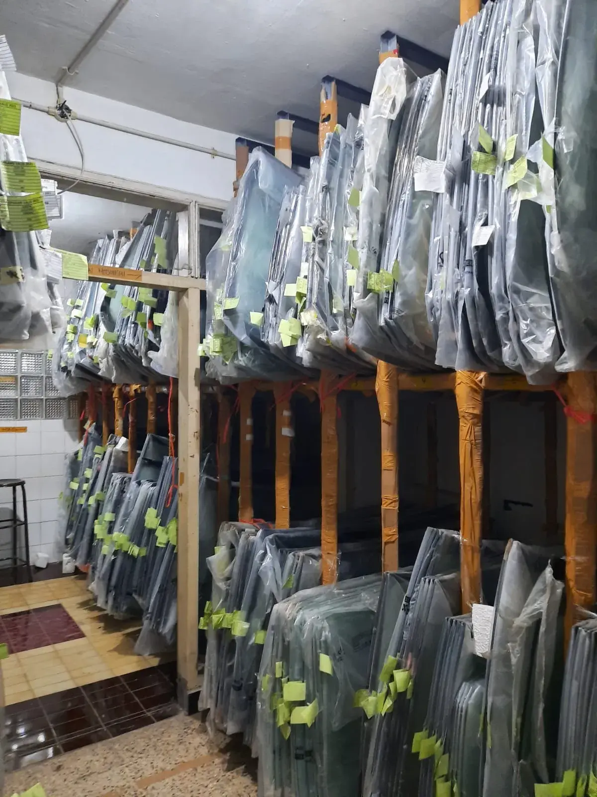 Kaca Belakang BMW X7