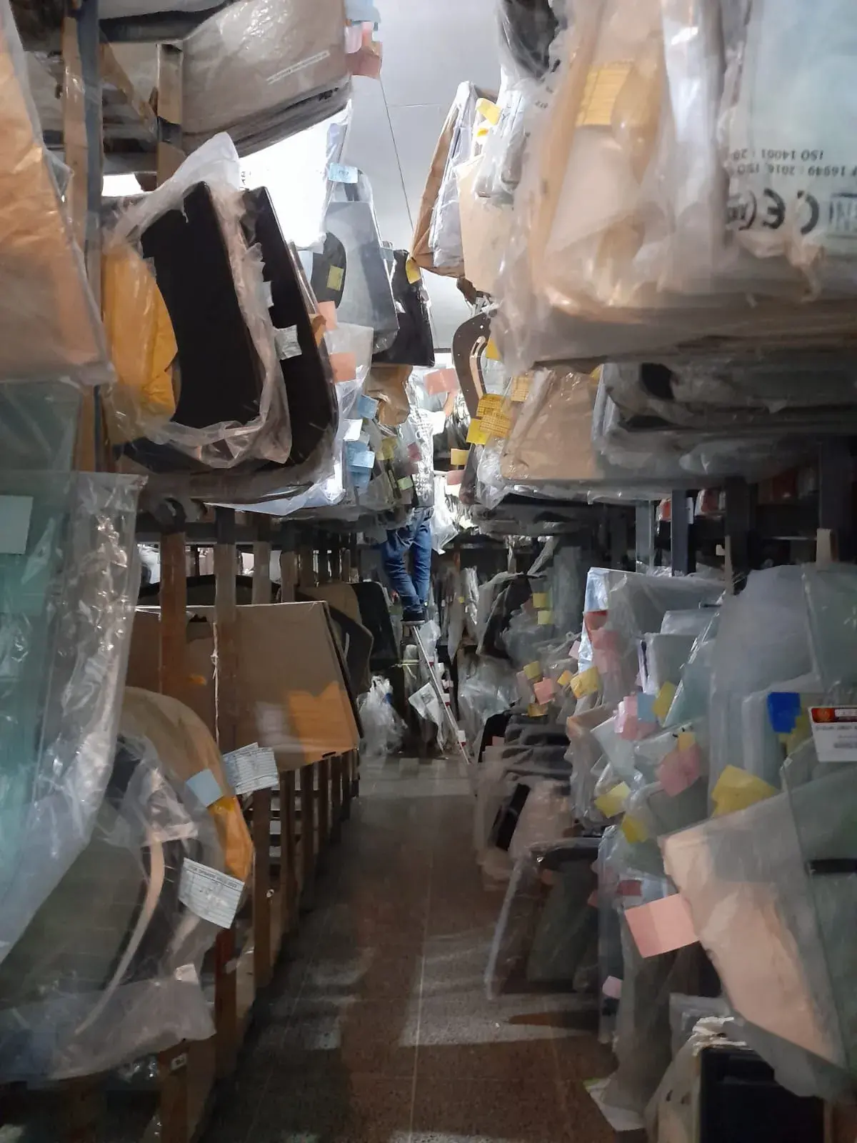 Kaca Depan Opel Rekord