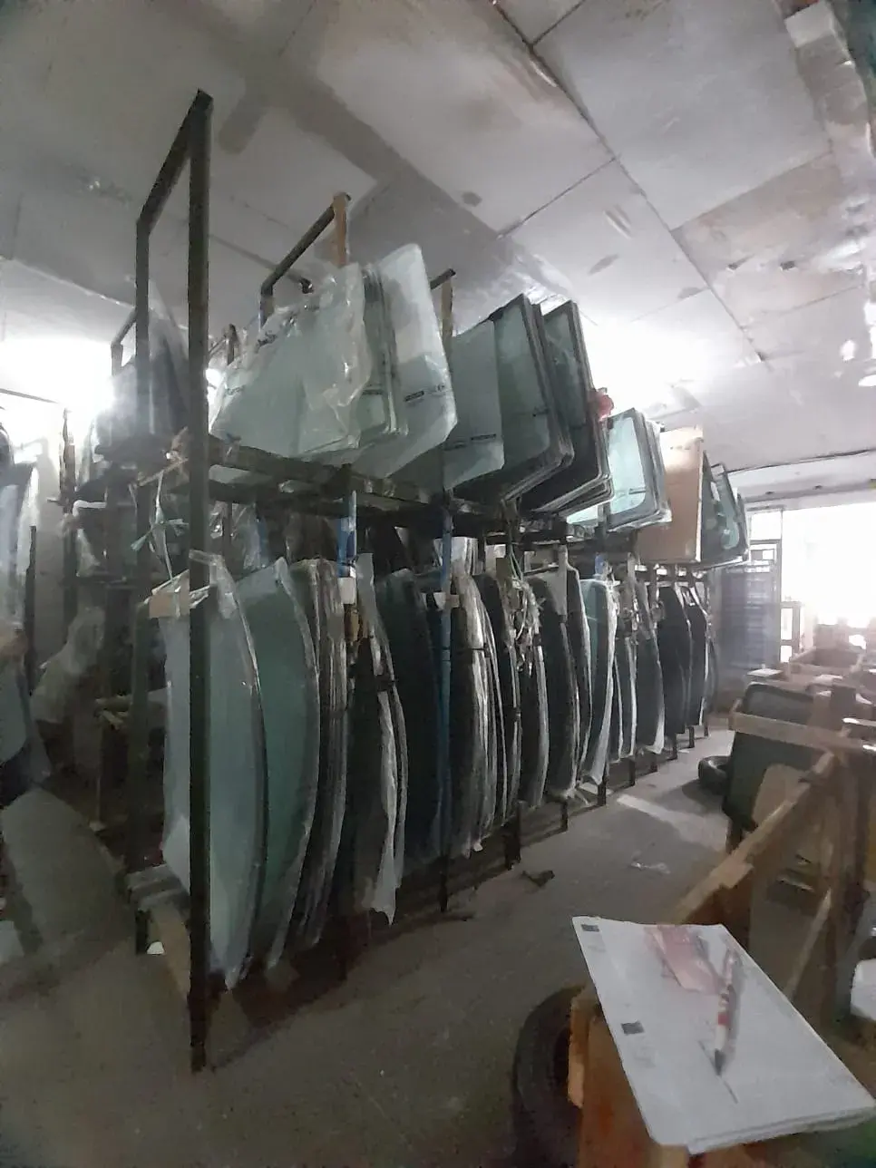 Kaca Depan Proton Exora