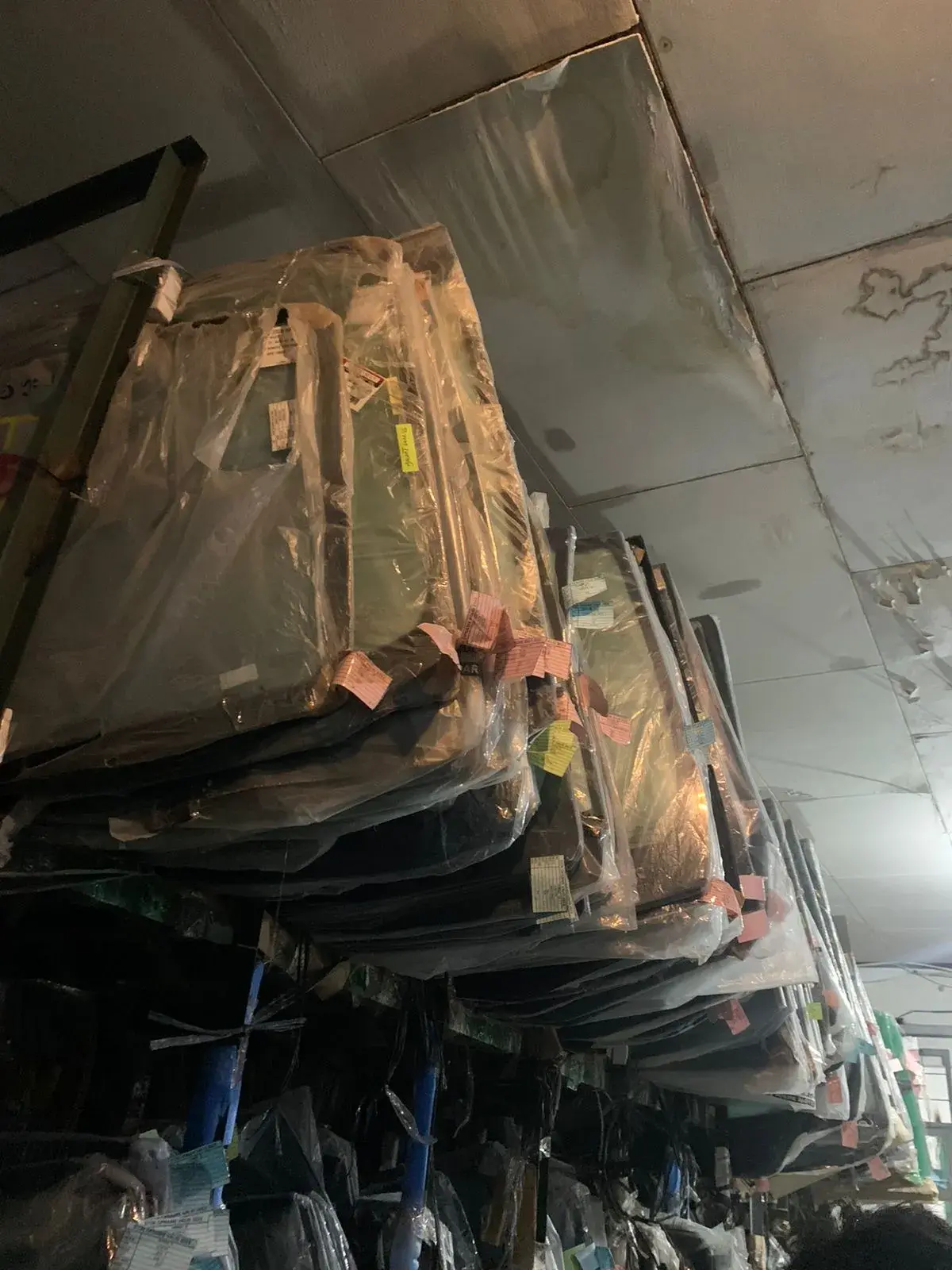 Kaca Samping Mercedes Benz 280 GE