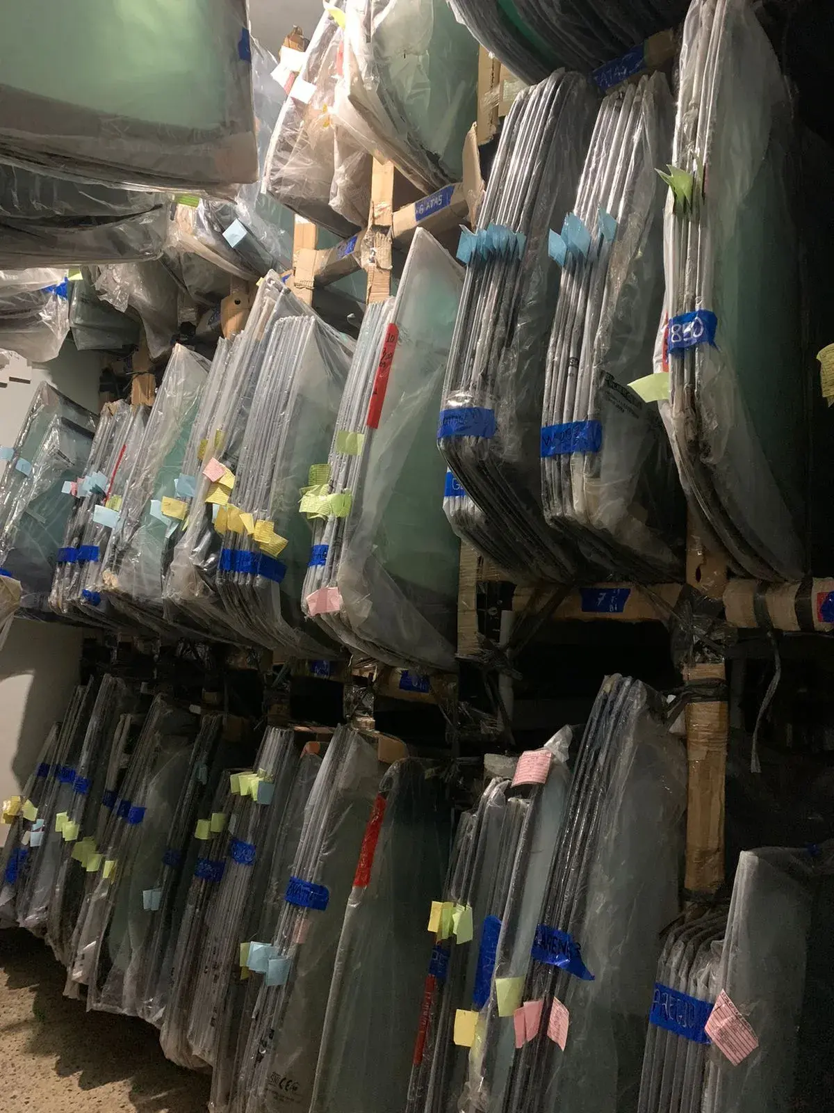 Kaca Samping Lexus RZ 450e