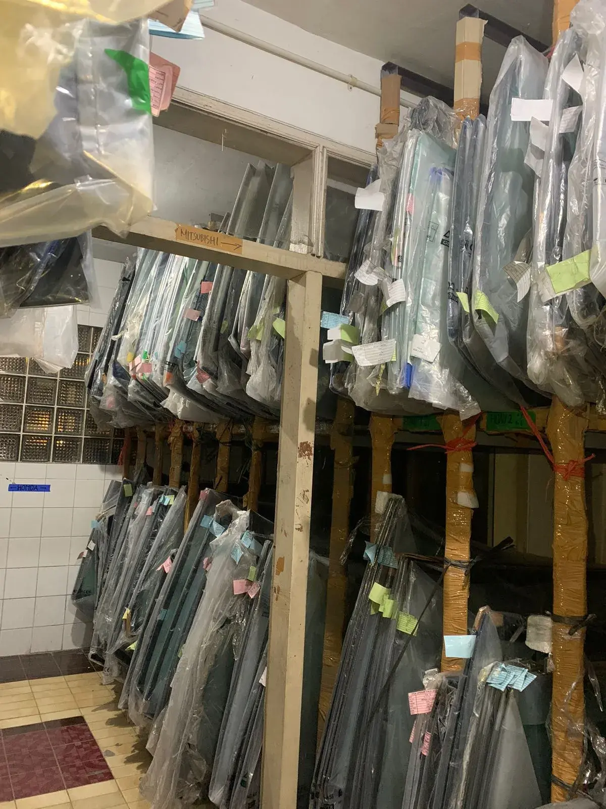 Kaca Mobil Mazda RX 8