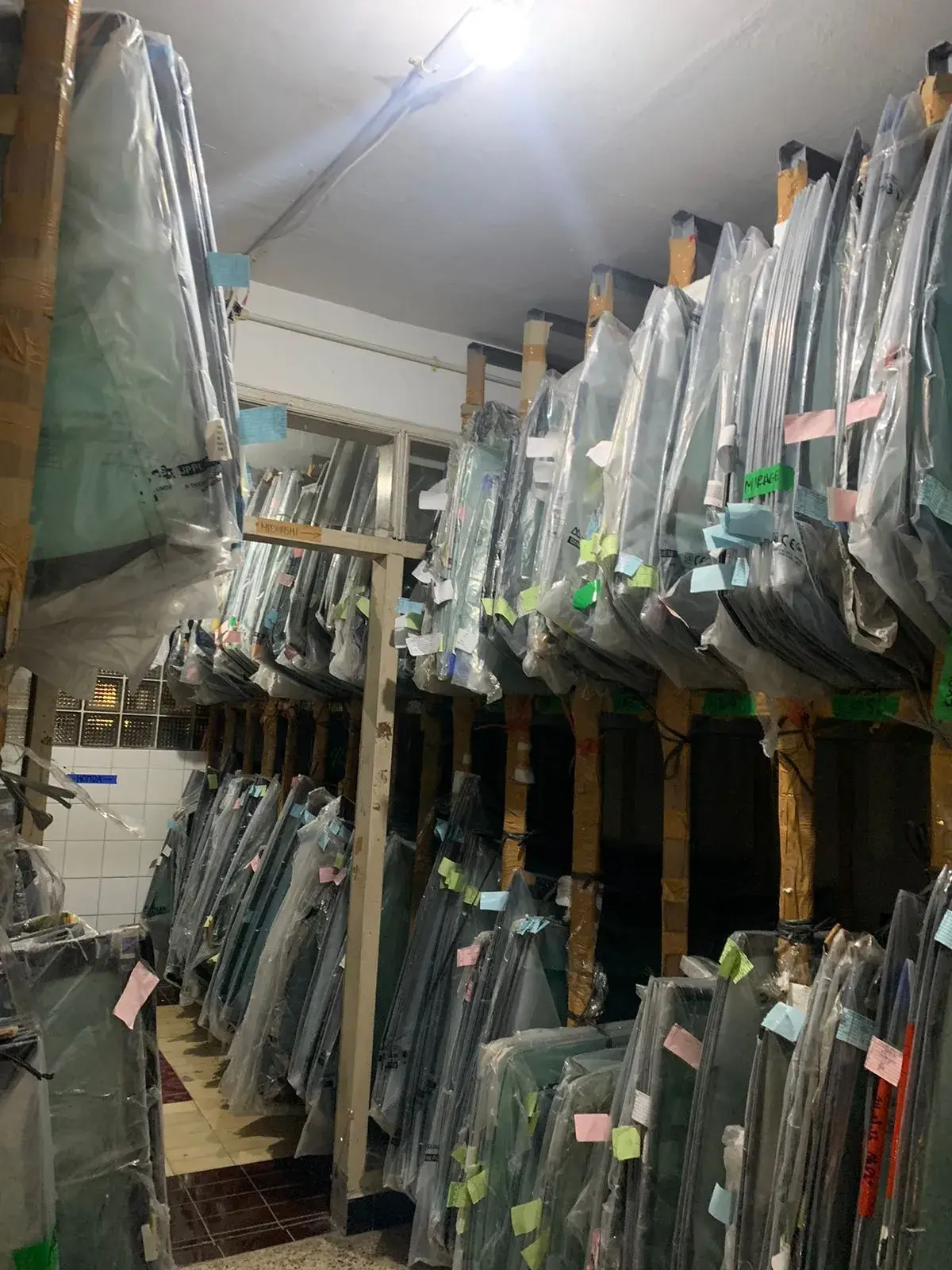 Kaca Samping Audi Q3