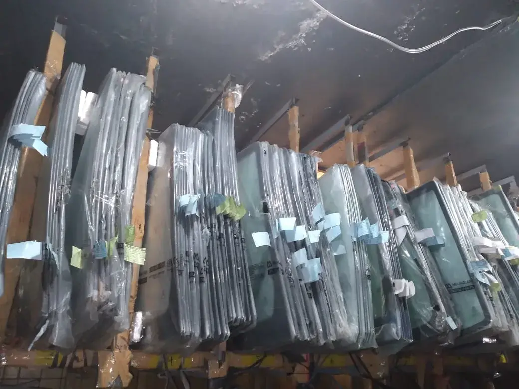 Kaca Samping Mazda 2