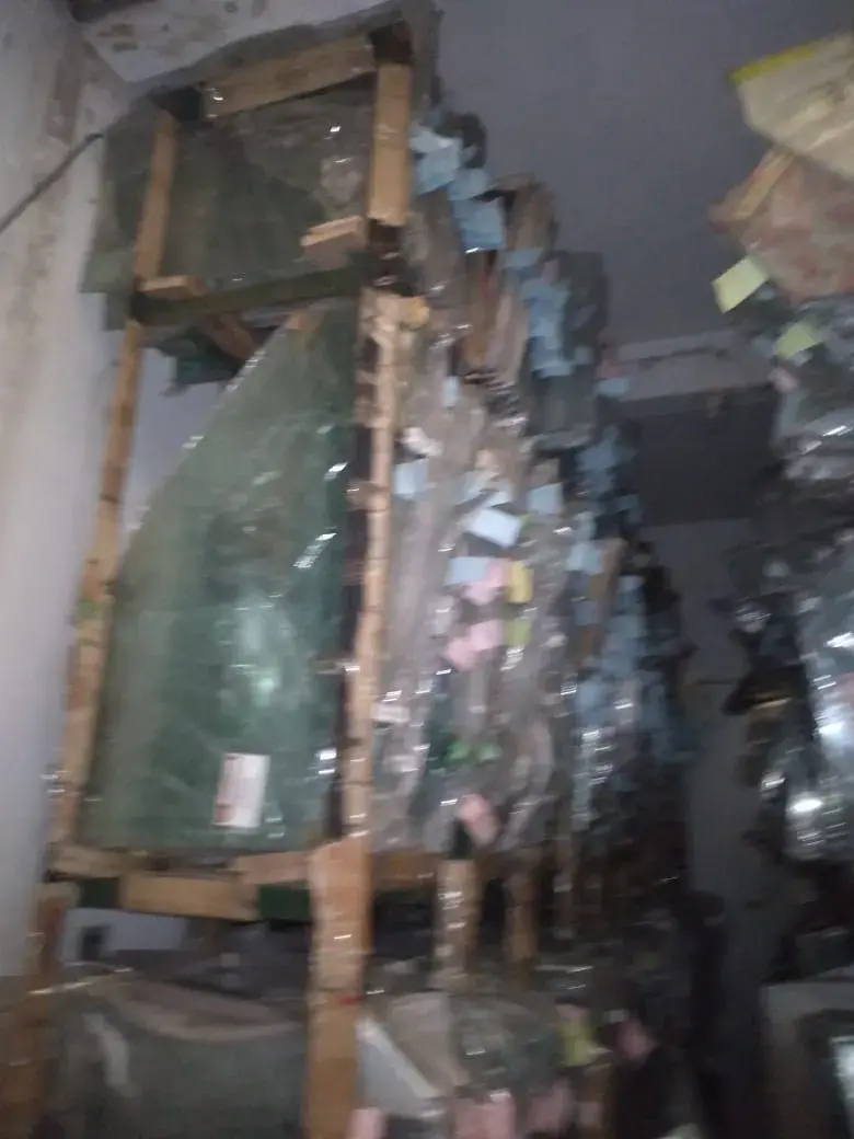 Kaca Mobil Pilkington