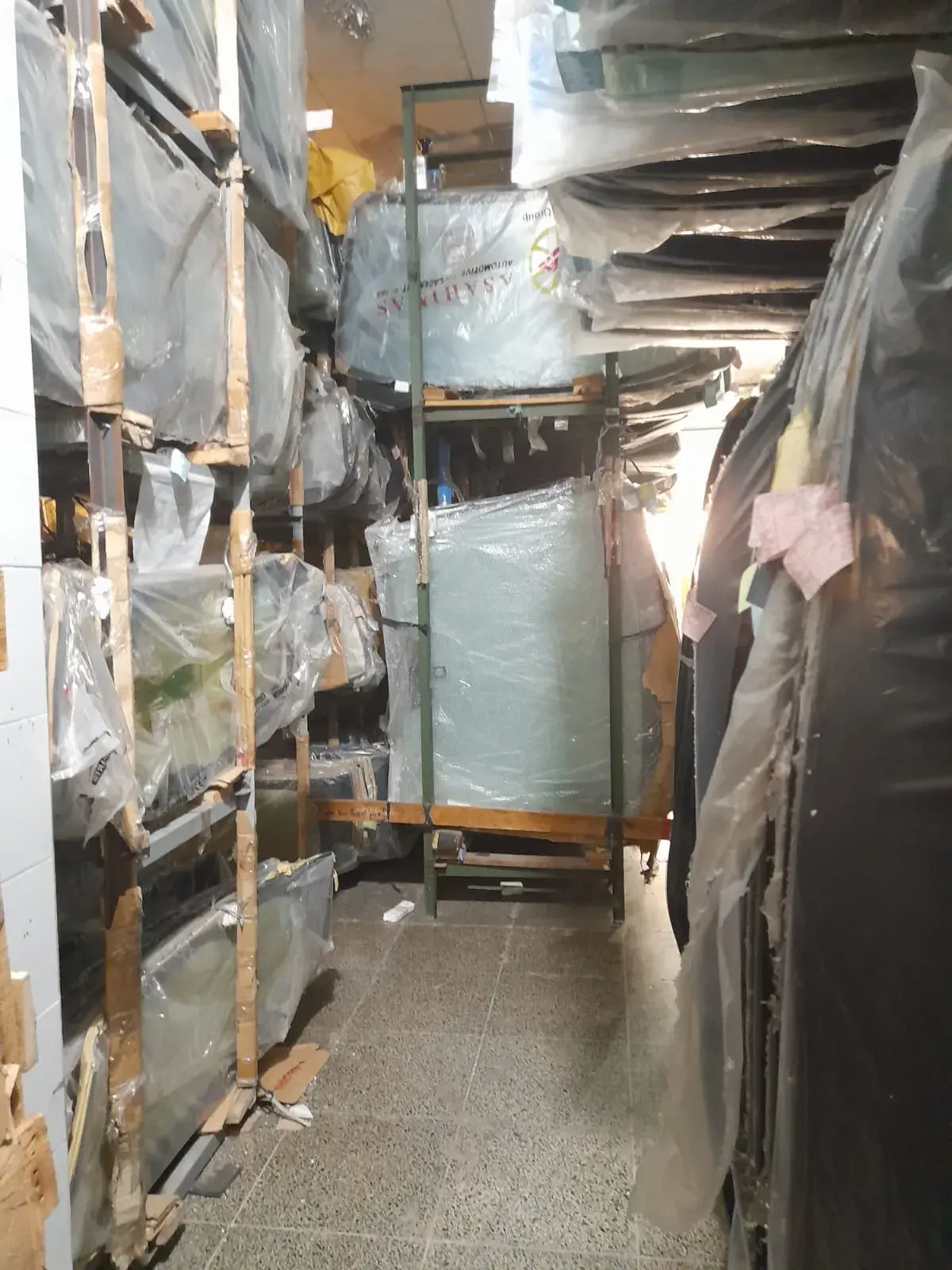 Kaca Mobil Opel Blazer