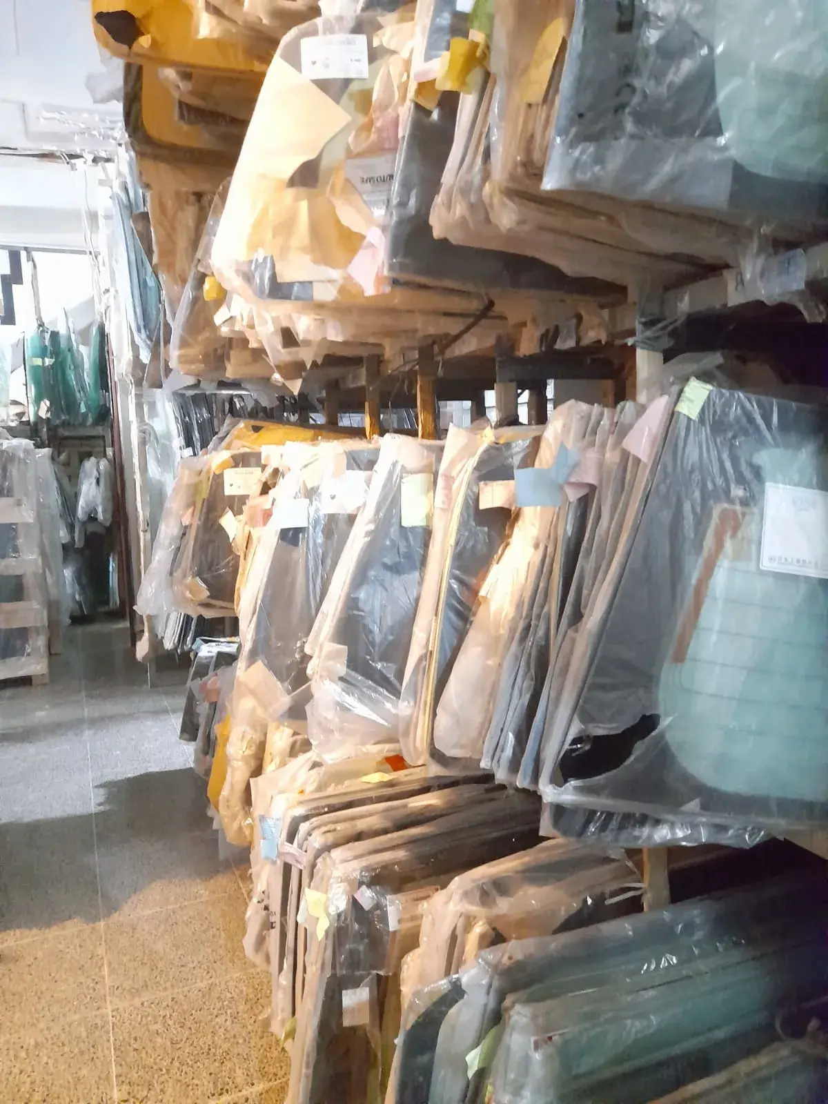 Kaca Samping Mercedes Benz E 350