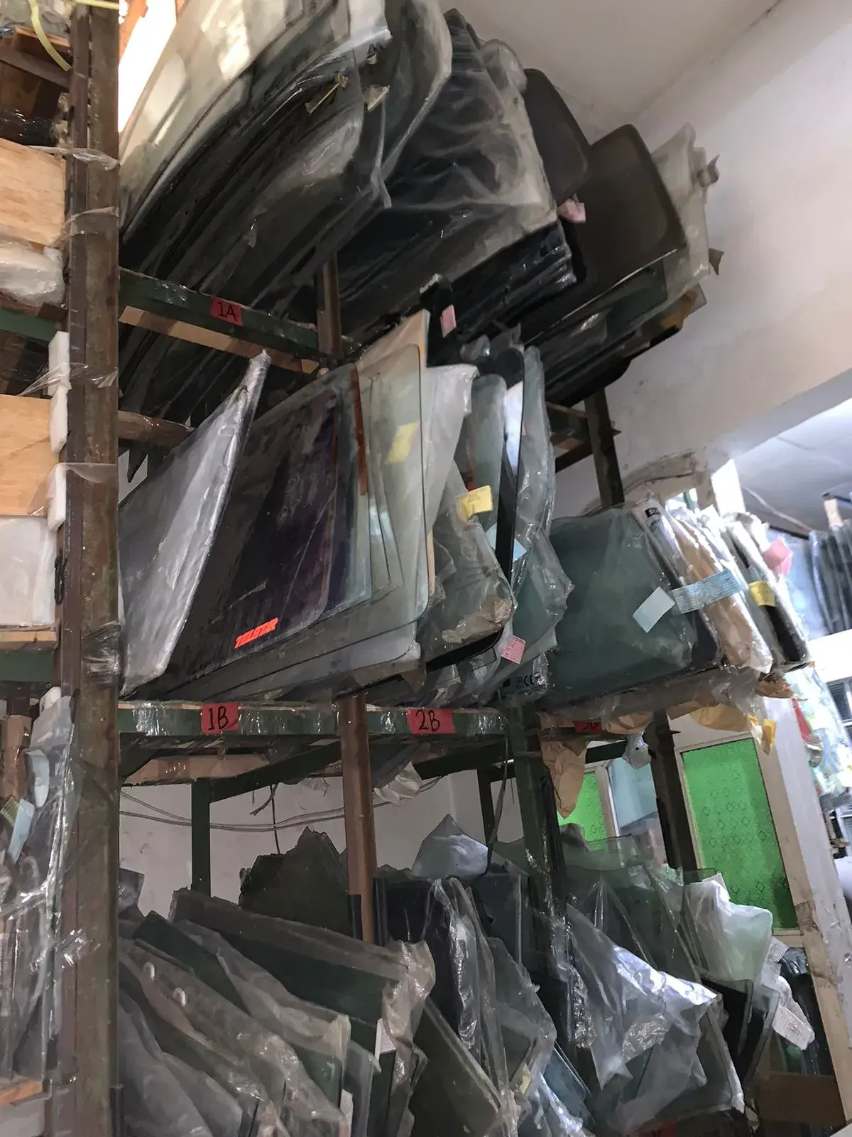 Kaca Mobil Mercedes Benz GLE 400