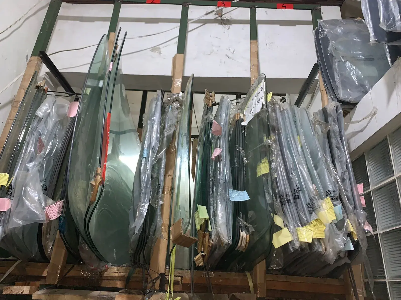 Kaca Samping Honda HRV