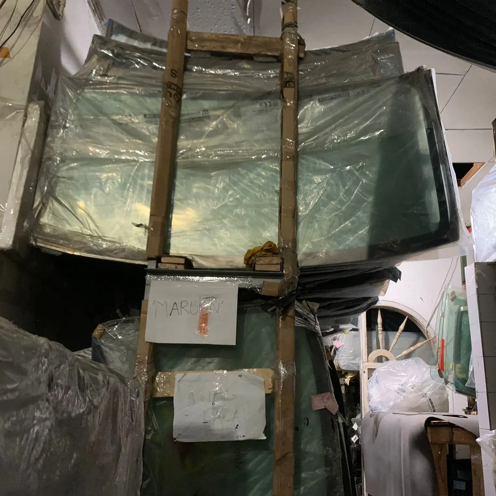 Kaca Mobil Honda Mobilio