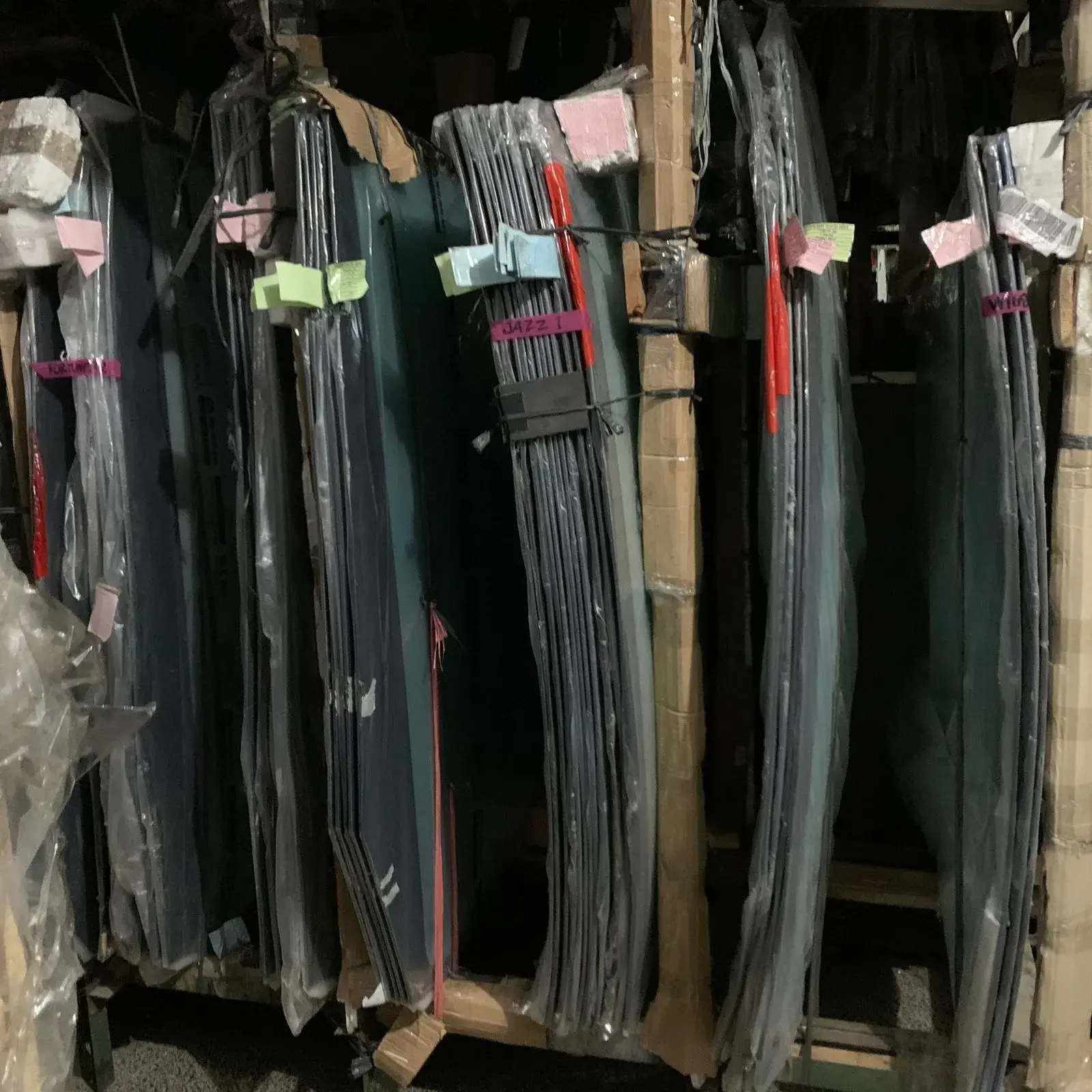 Kaca Belakang Daihatsu Charade