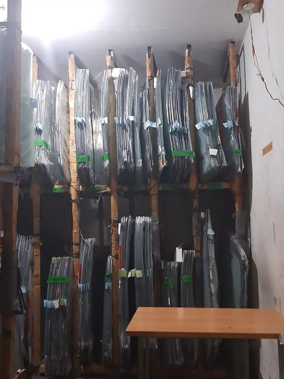 Kaca Mobil Toyota Kijang