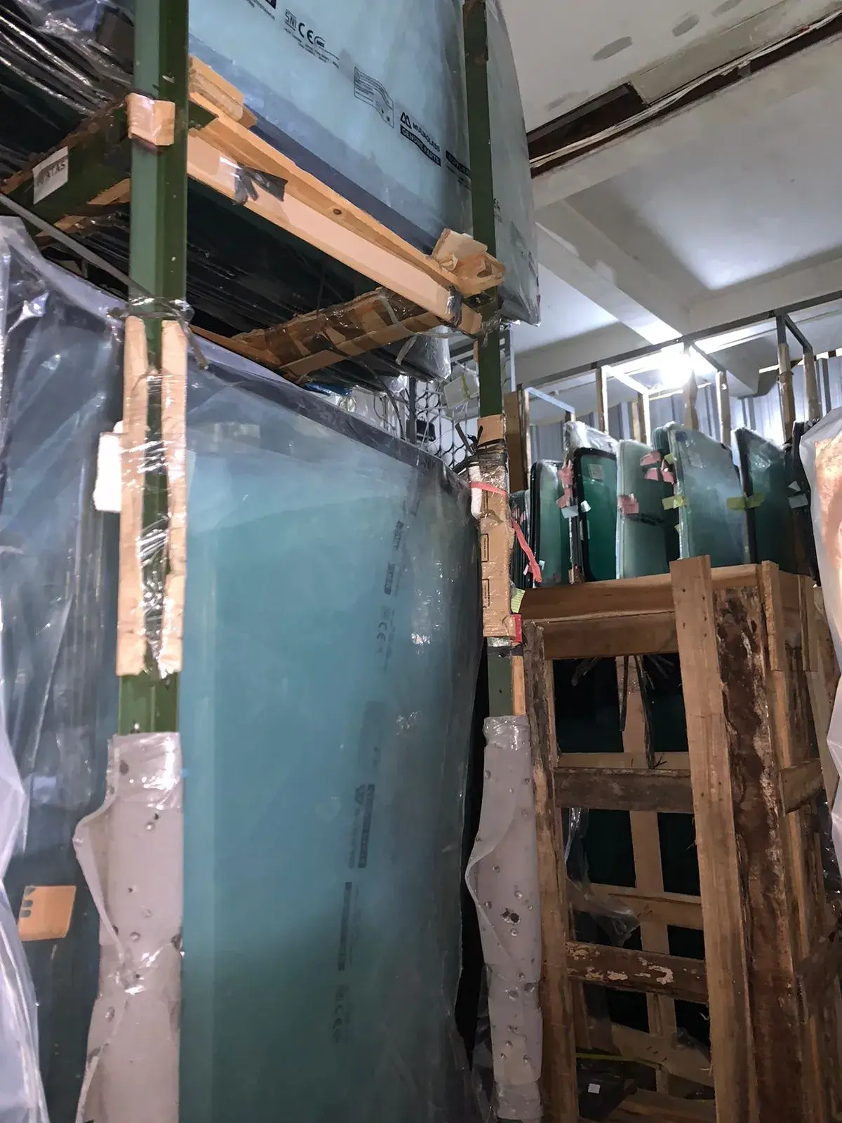 Kaca Belakang Opel Zavira