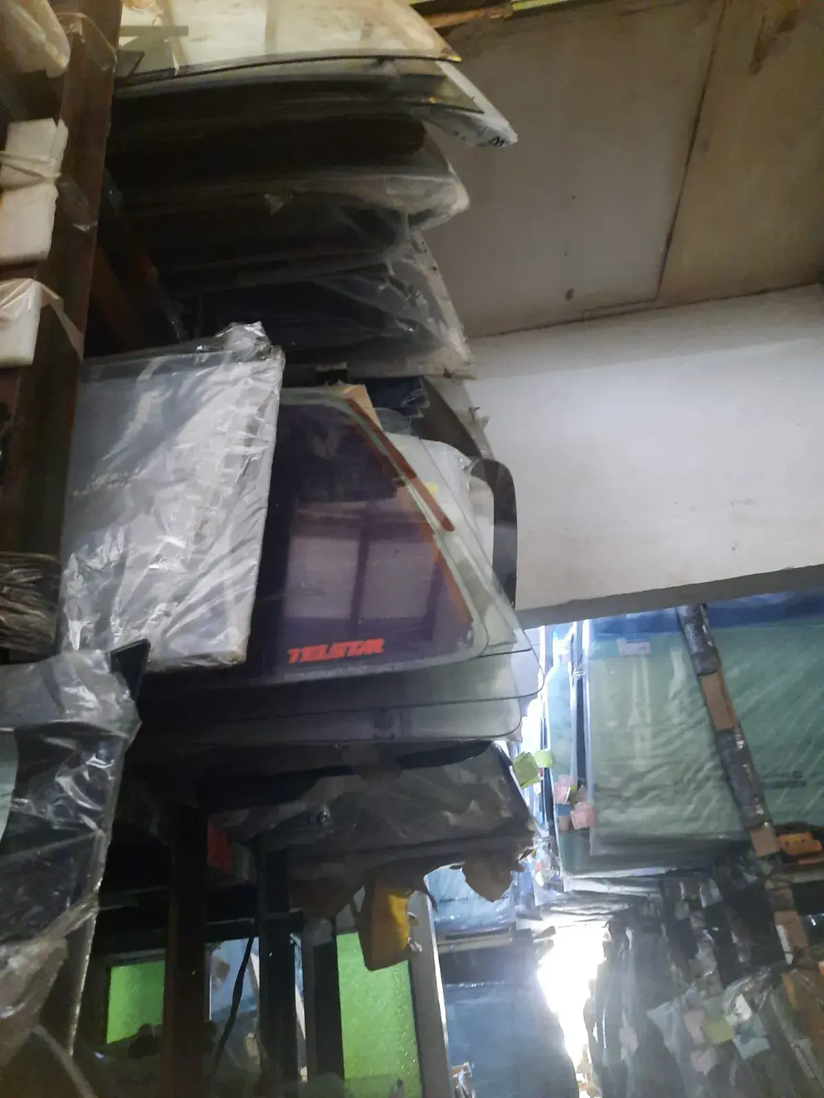 Kaca Samping Mitsubishi L300