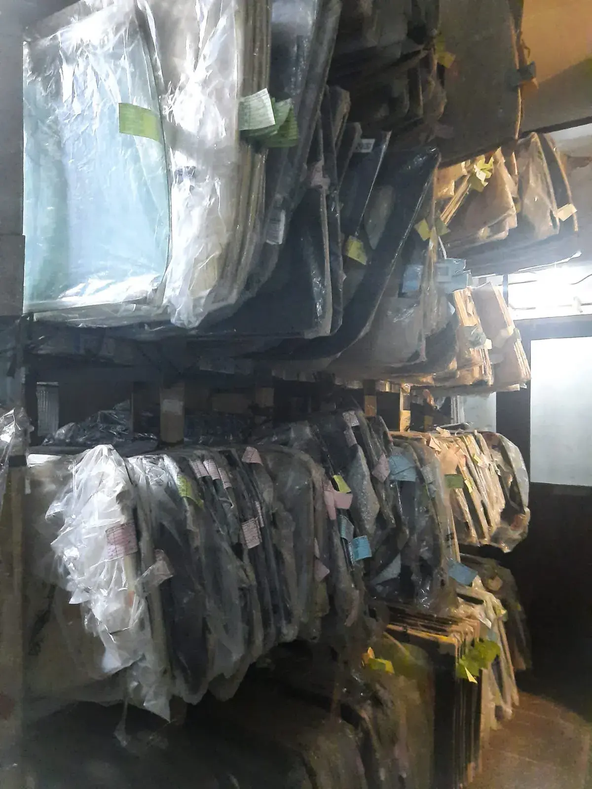 Kaca Belakang Lexus UX 250h