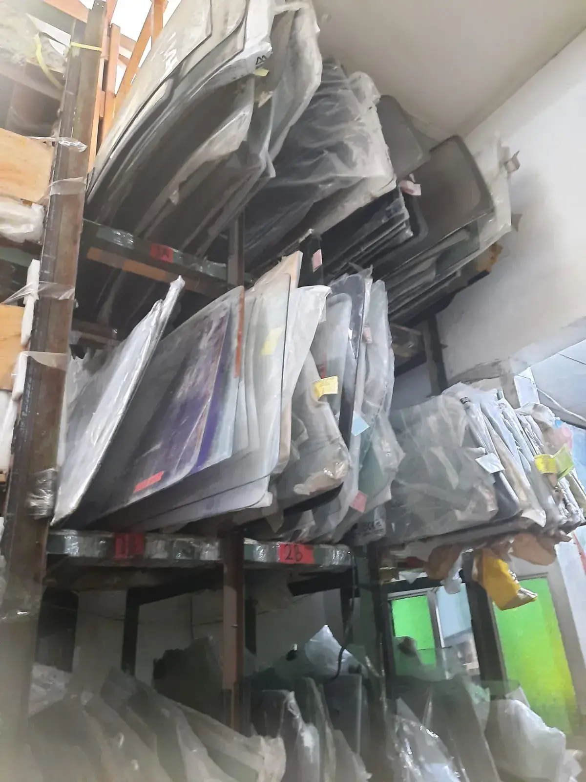 Kaca Belakang Daewoo Muso