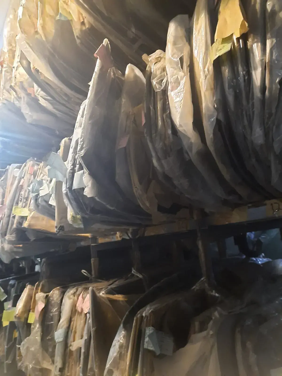 Kaca Depan Mercedes Benz V Class