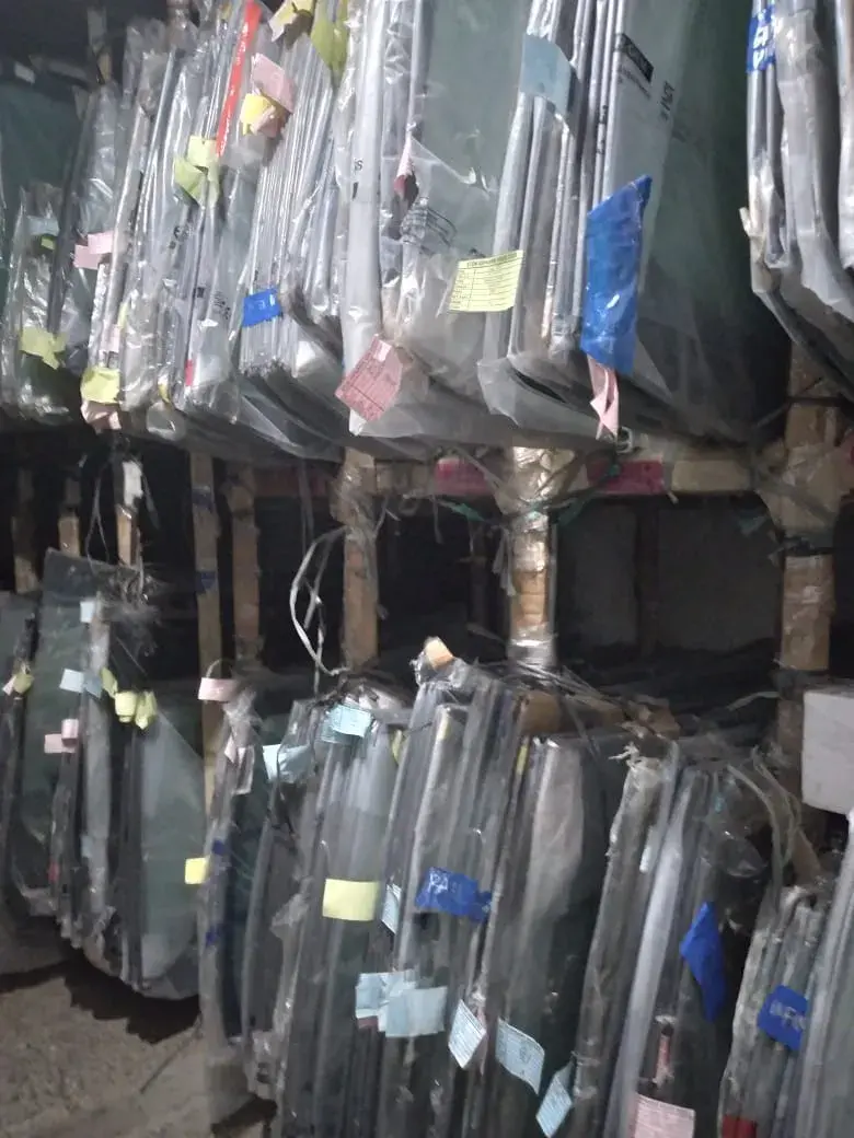 Kaca Samping Daihatsu Xenia