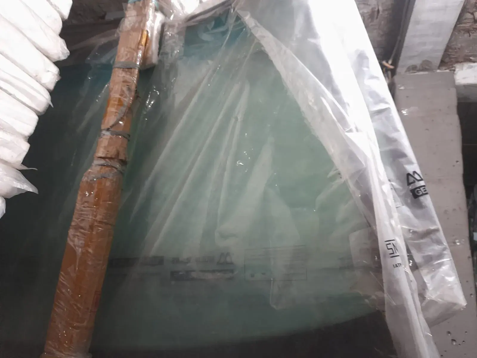 Kaca Samping Renault Megane