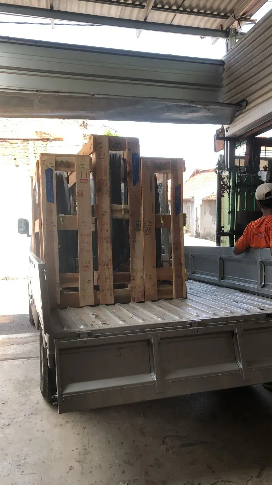 Kaca Mobil Mamberamo Tengah