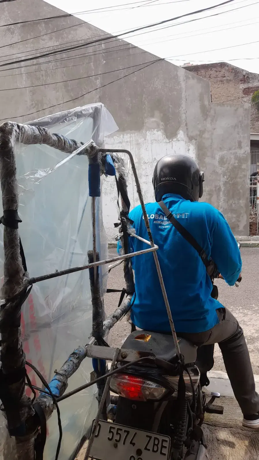 Kaca Mobil Jakarta Barat