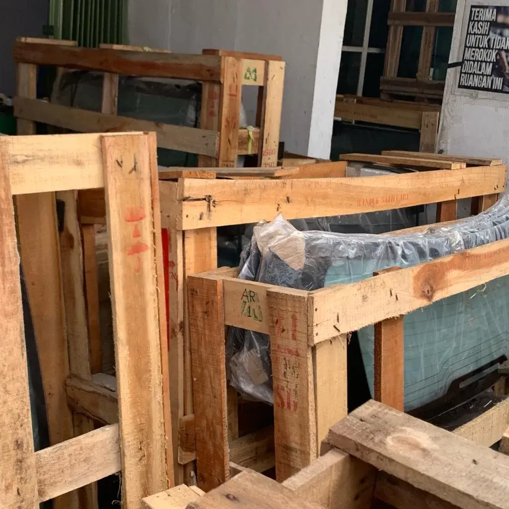 Kaca Mobil Sumba Barat