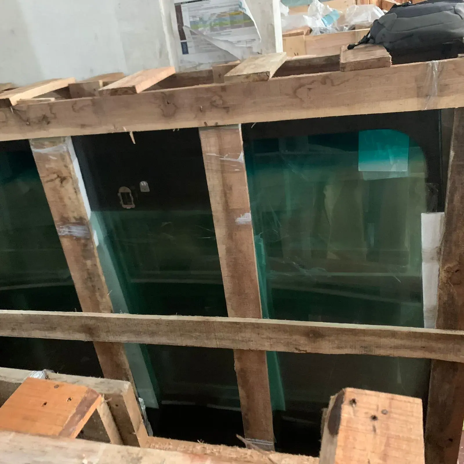 Kaca Mobil Manggarai Barat