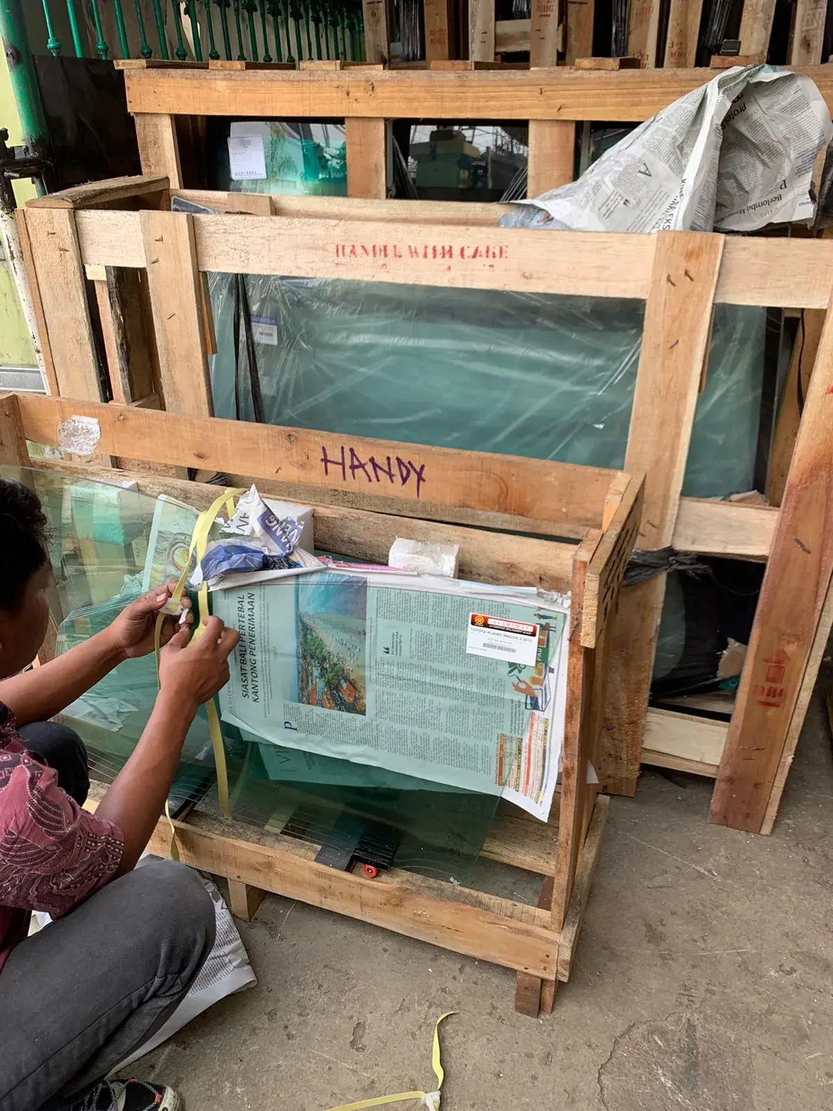 Kaca Mobil Konawe Kepulauan