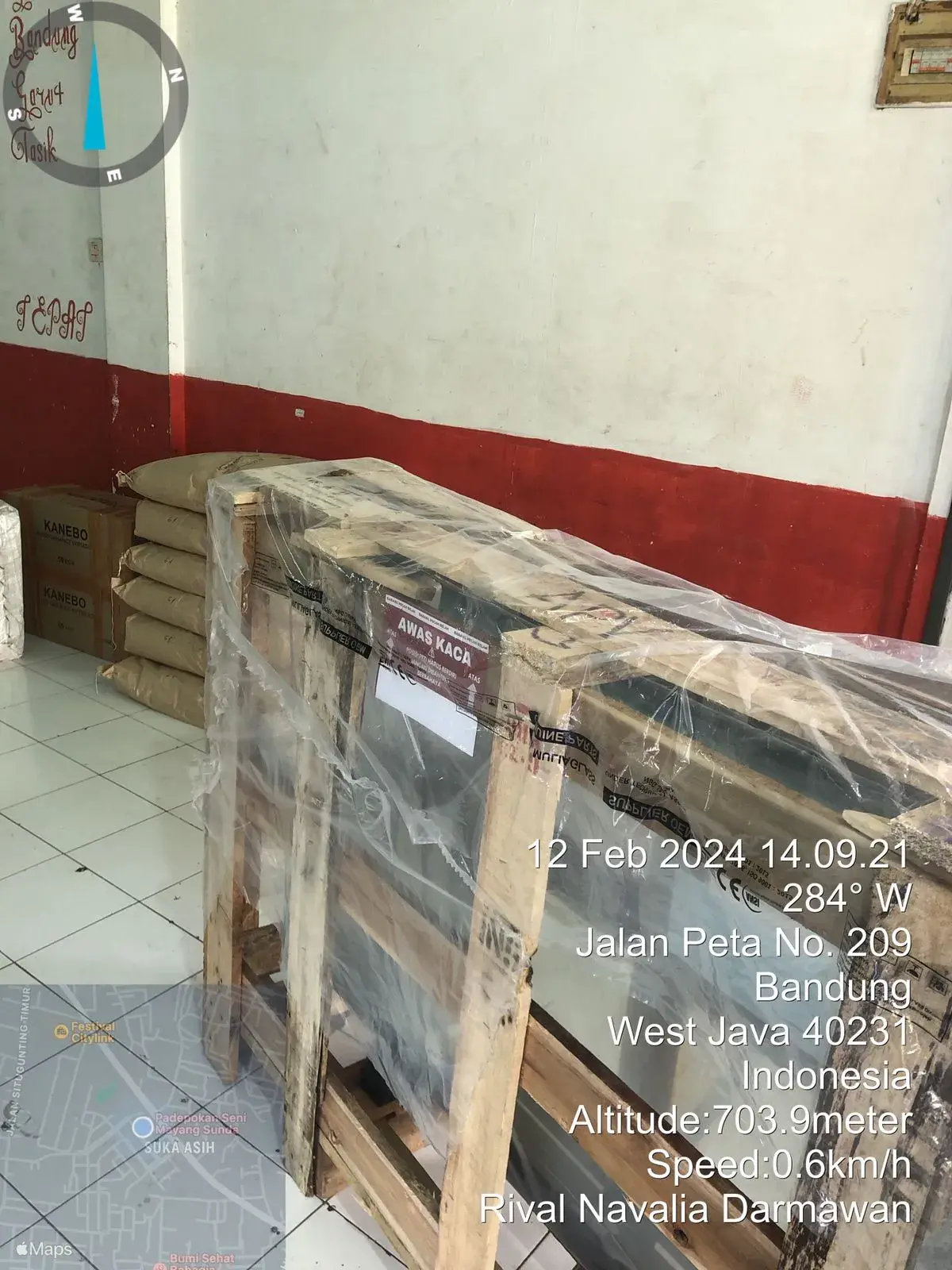 Kaca Mobil Sumedang
